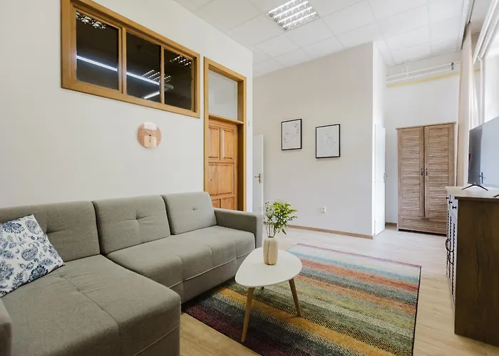 Old Town Hideaway, *